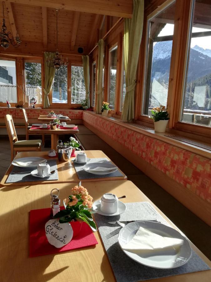 Hotel Garni Isarlodge Wiesenhof Scharnitz Exterior photo