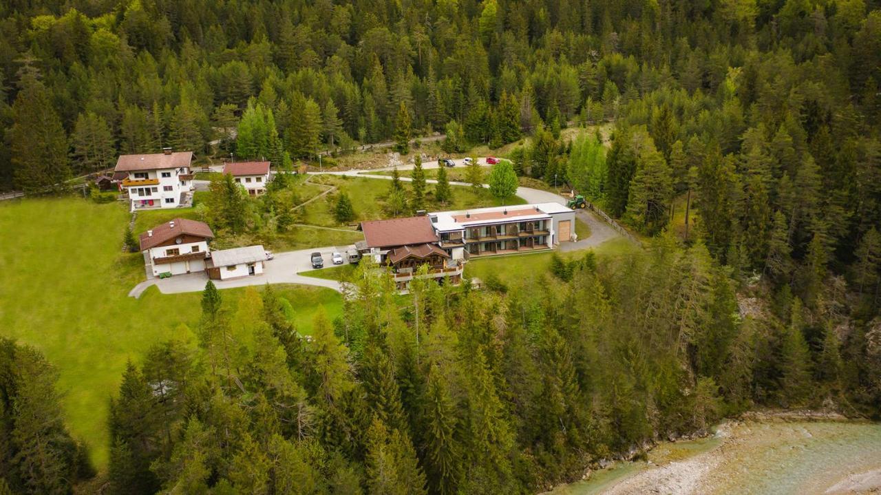 Hotel Garni Isarlodge Wiesenhof Scharnitz Exterior photo
